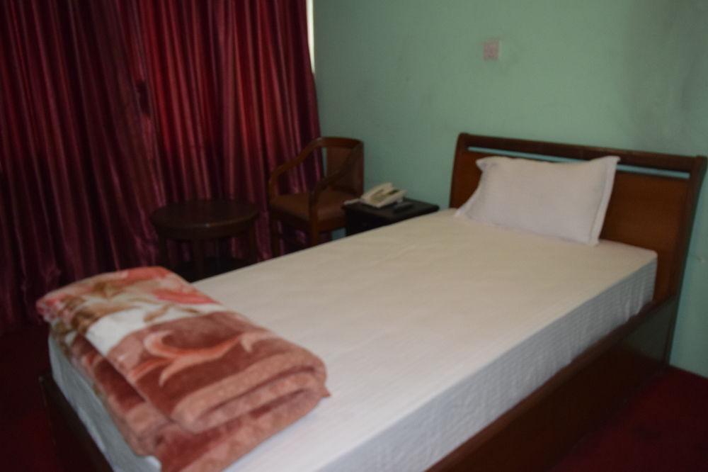 Hotel Nandini Катманду Екстериор снимка