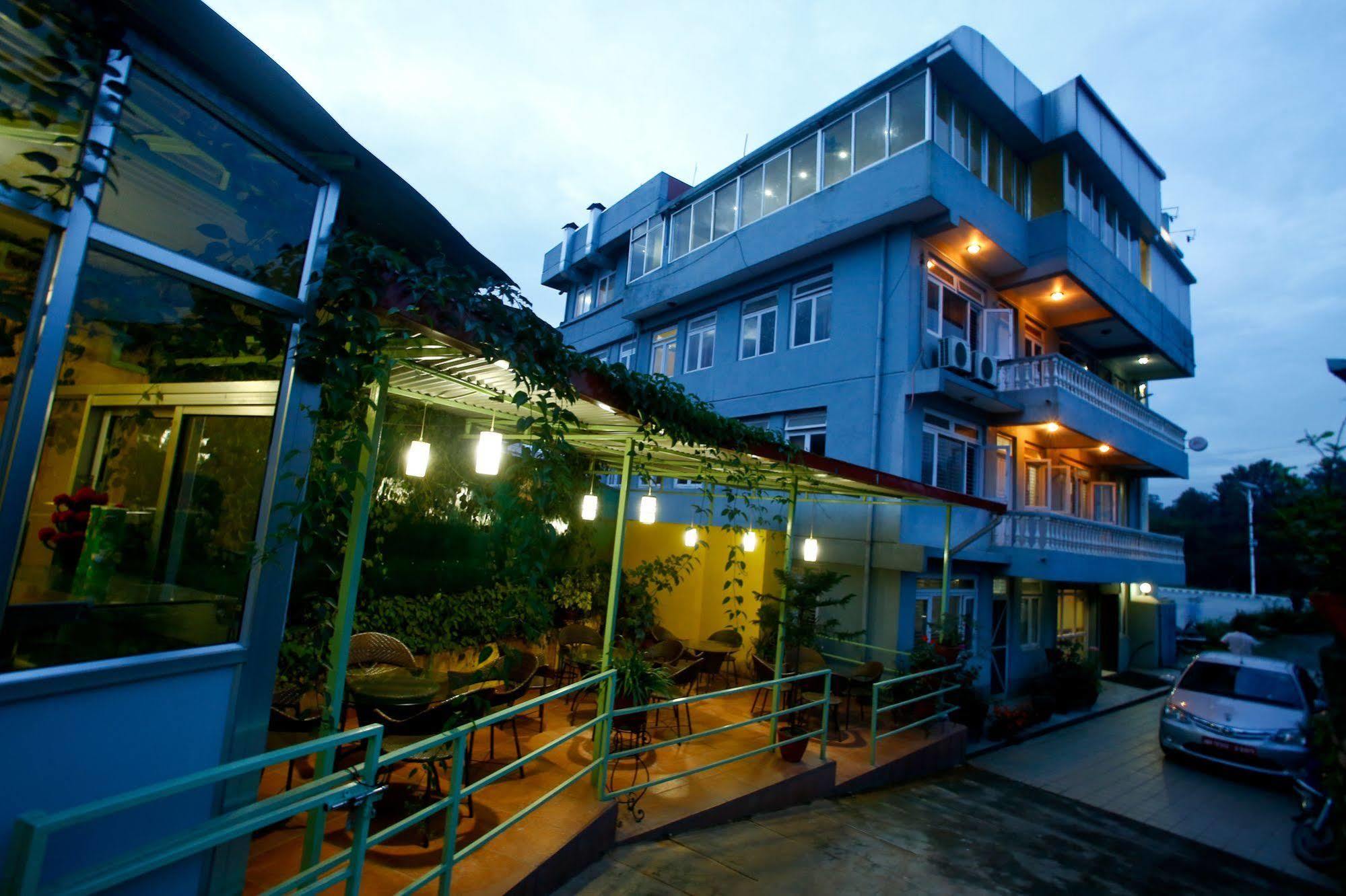 Hotel Nandini Катманду Екстериор снимка